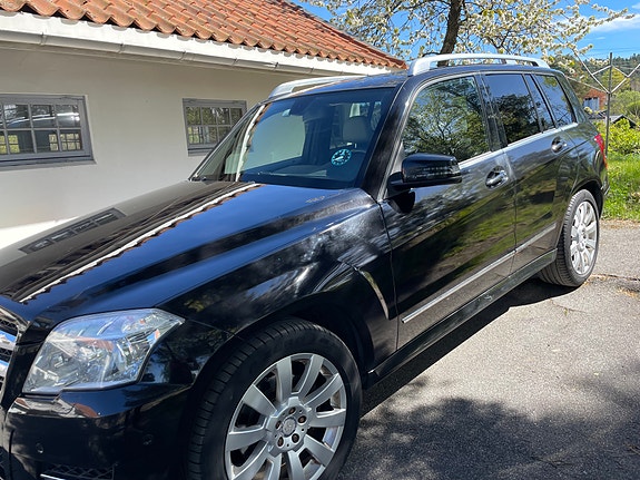 Mercedes-Benz GLK220 5 of 8