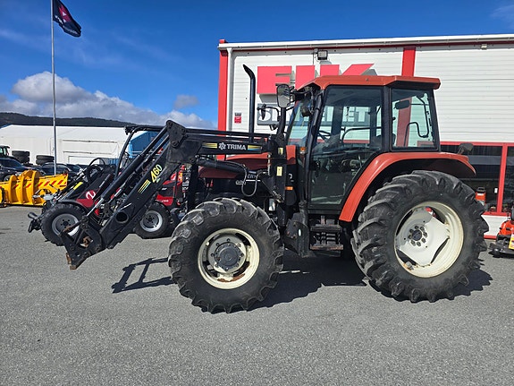 New Holland TS110