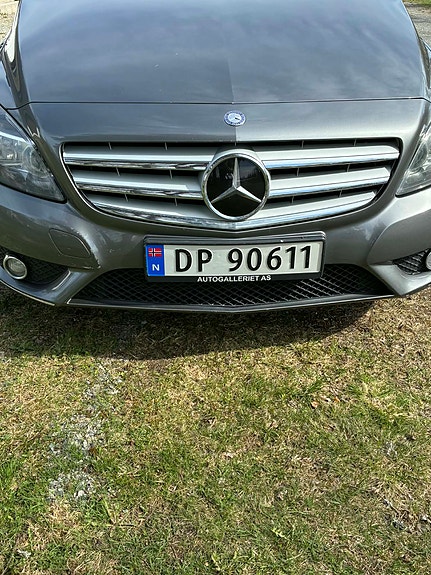 Mercedes-Benz B180 5 of 5