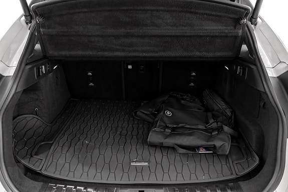 Jaguar F-PACE 25 of 30