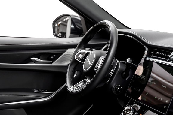 Jaguar F-PACE 30 of 30