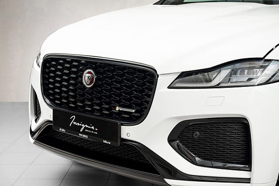 Jaguar F-PACE 7 of 30