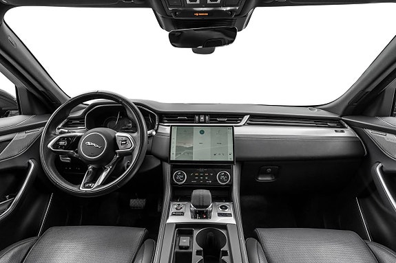 Jaguar F-PACE 16 of 30