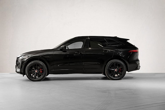 Jaguar F-PACE 6 of 30