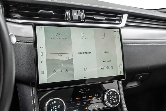 Jaguar F-PACE 20 of 30