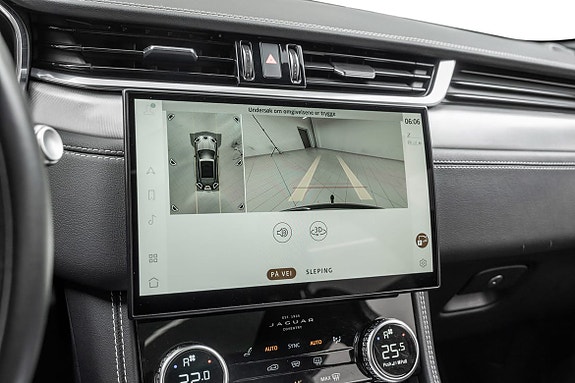 Jaguar F-PACE 21 of 30
