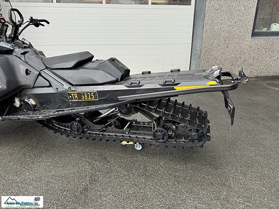 Ski-doo TUNDRA LE 600 ACE 4 of 5