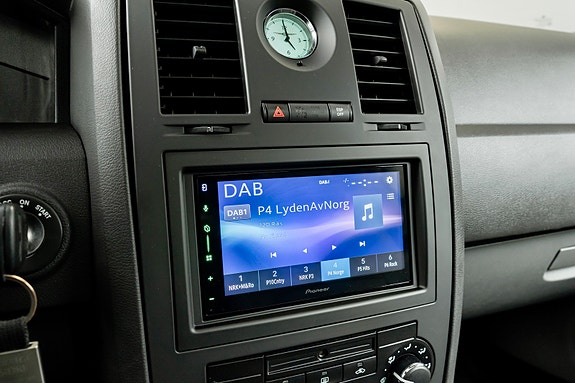 Chrysler 300C 22 of 30