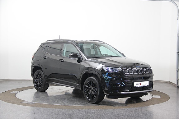 Jeep Compass 2 of 5