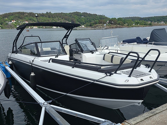 Husky R8S-Yamaha V8 350HK 2 of 5