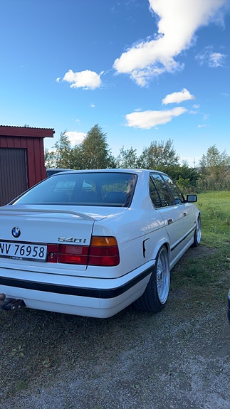 BMW 5-Serie 4 of 14