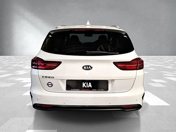 Kia Ceed 5 of 5