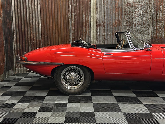 Jaguar E-TYPE 9 of 30