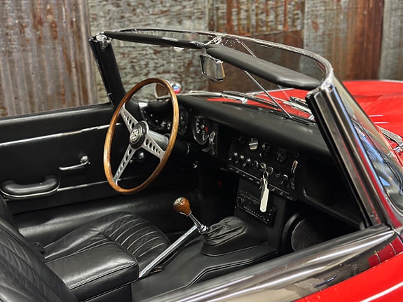Jaguar E-TYPE 13 of 30