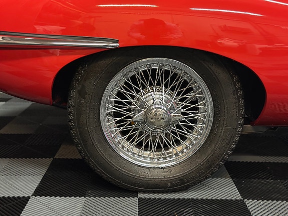 Jaguar E-TYPE 10 of 30