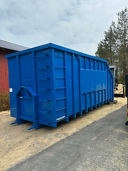 Krokkasser 37m3 container med Tajfun LIV 130 tømmerkran