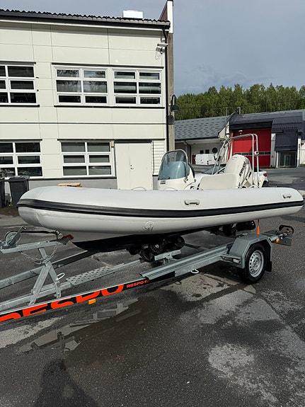 BRIG F450L med Evinrude 50hk/Respo 18 båt henger! 11 of 30
