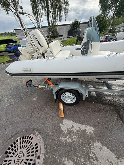 BRIG F450L med Evinrude 50hk/Respo 18 båt henger! 30 of 30