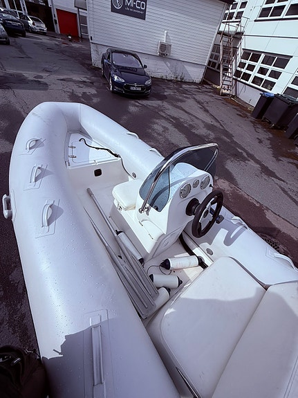 BRIG F450L med Evinrude 50hk/Respo 18 båt henger! 17 of 30