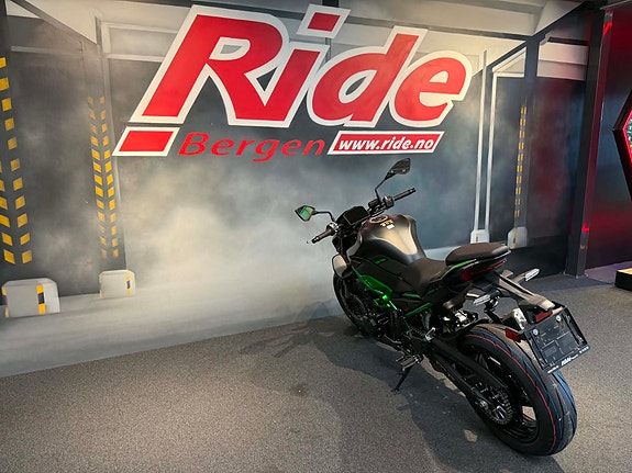 Kawasaki Z 900 13 of 14