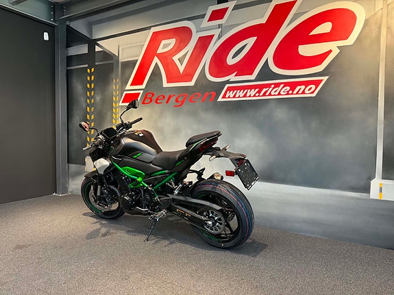 Kawasaki Z 900 10 of 14