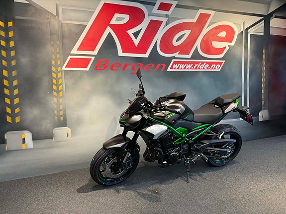 Kawasaki Z 900 12 of 14