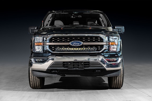 Ford F-150 2 of 5