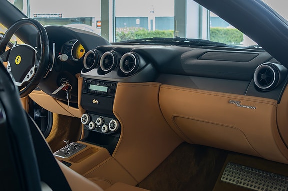 Ferrari 612 8 of 11