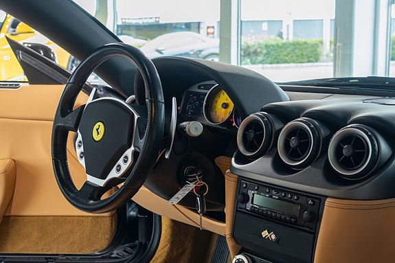 Ferrari 612 7 of 11