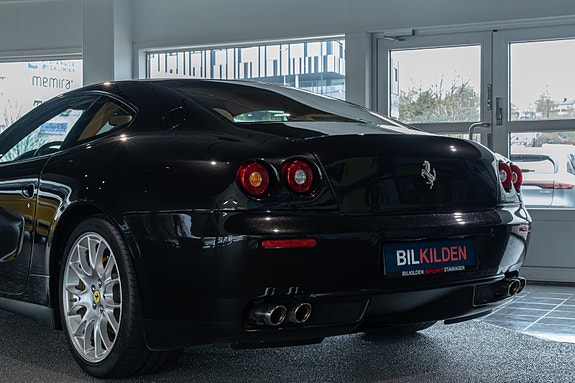 Ferrari 612 4 of 5