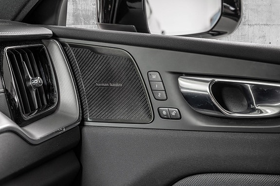 Volvo XC60 28 of 30
