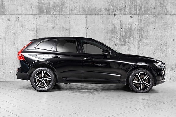 Volvo XC60 3 of 30