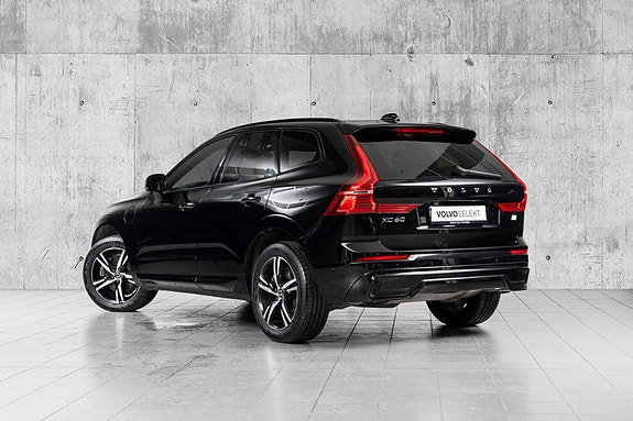 Volvo XC60 4 of 30