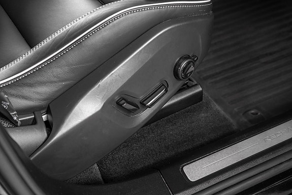 Volvo XC60 27 of 30