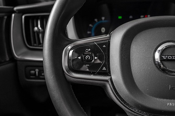 Volvo XC60 15 of 30