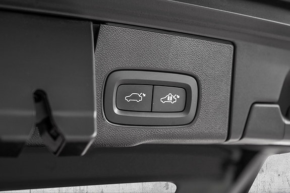 Volvo XC60 25 of 30