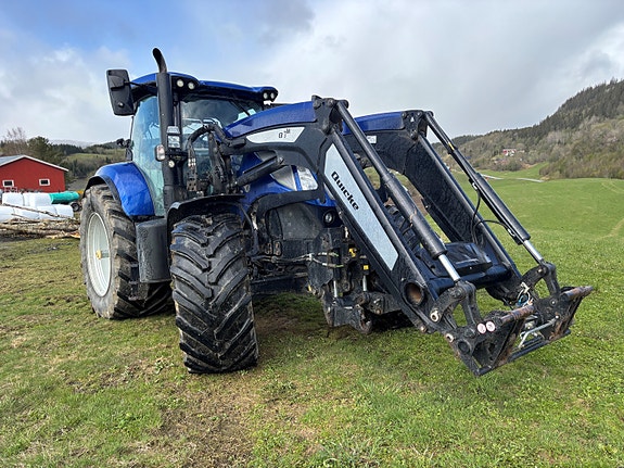 New Holland T7.270 AutoCommand 3 of 16