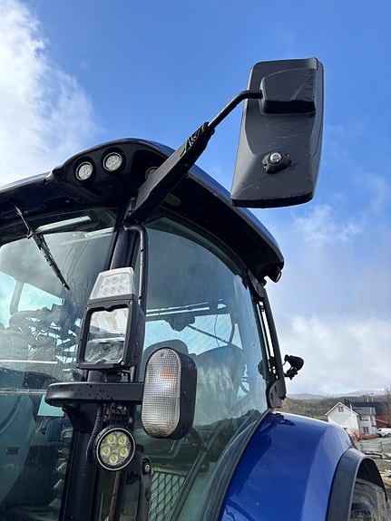 New Holland T7.270 AutoCommand 16 of 16