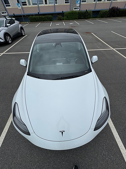 Tesla Model 3 3 of 14
