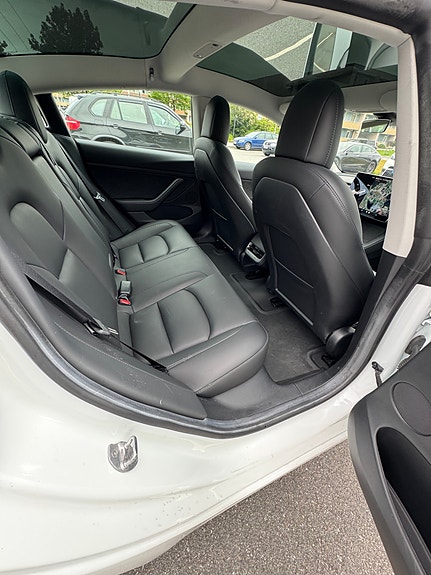 Tesla Model 3 13 of 14