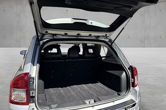 Jeep Compass 10 of 13