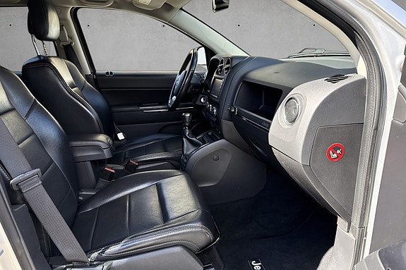 Jeep Compass 7 of 13