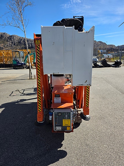 Andre Easylift R190 "lavt timetall" 5 of 5