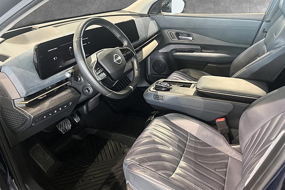 Nissan Ariya 7 of 16