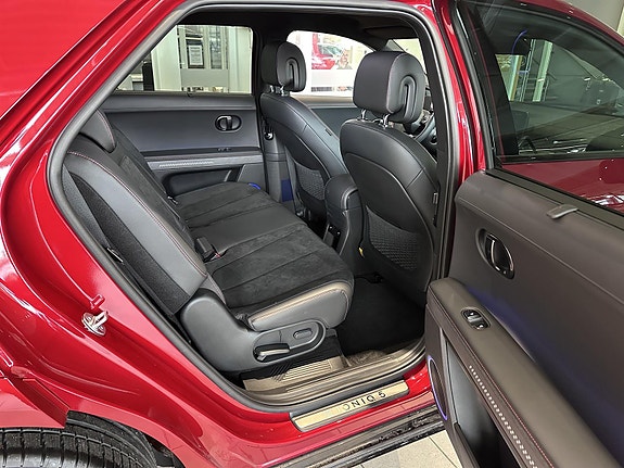 Hyundai Ioniq 5 12 of 13