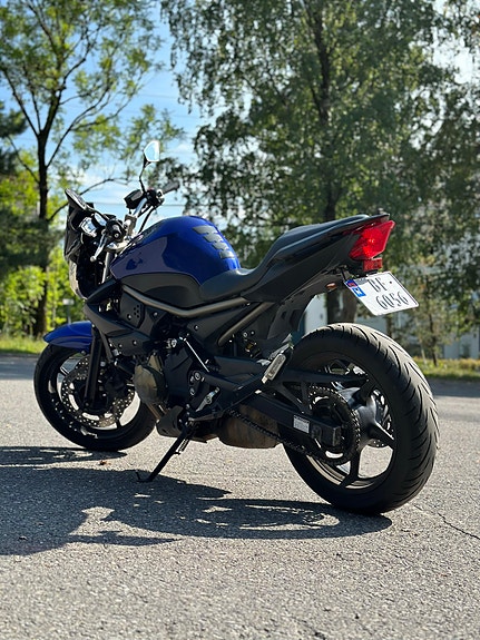 Yamaha XJ6N 3 of 8