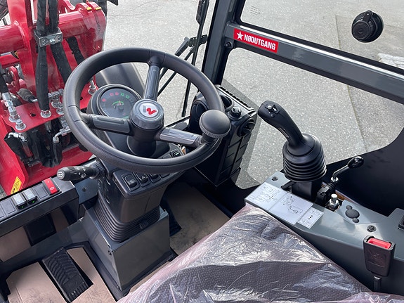 Weidemann 1260LP 11 of 17