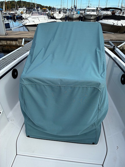 Axopar 22 Spyder - Yamaha V-Max 175 HK. Kun 215 Timer.Bimini, toalett, trykkvann 10 of 29