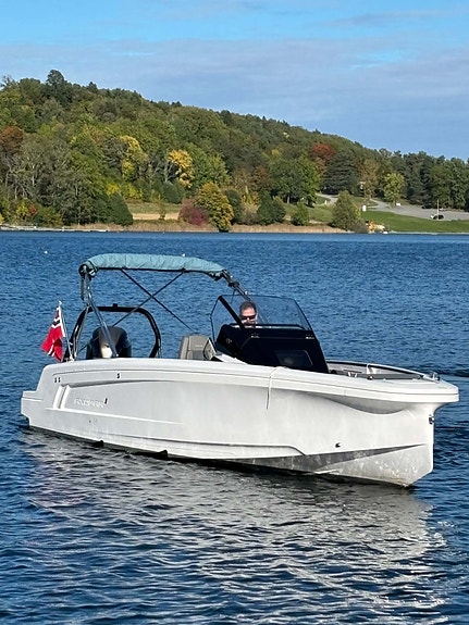 Axopar 22 Spyder - Yamaha V-Max 175 HK. Kun 215 Timer.Bimini, toalett, trykkvann 2 of 29