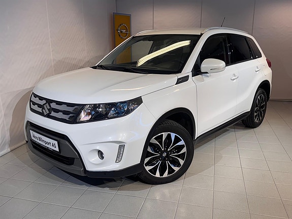 Suzuki Vitara 2 of 30